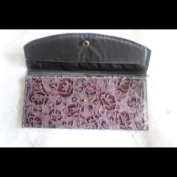 Wallet - Picture 2 of 3